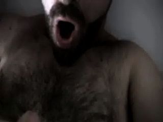 Hairy Bear Pissing And Cumming In His Own Mouth